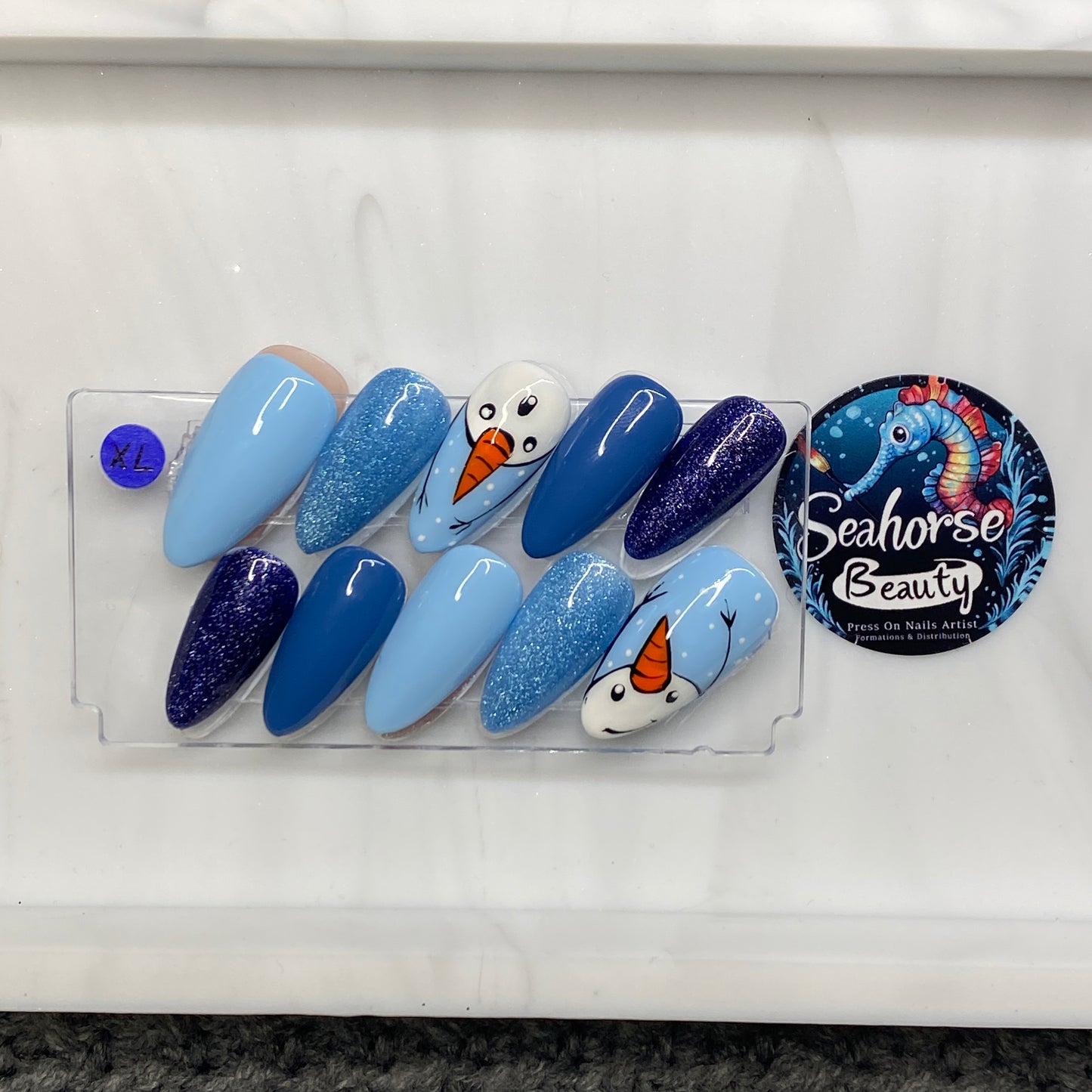 HAPPY HOLIDAYS | Frosty the Snowman