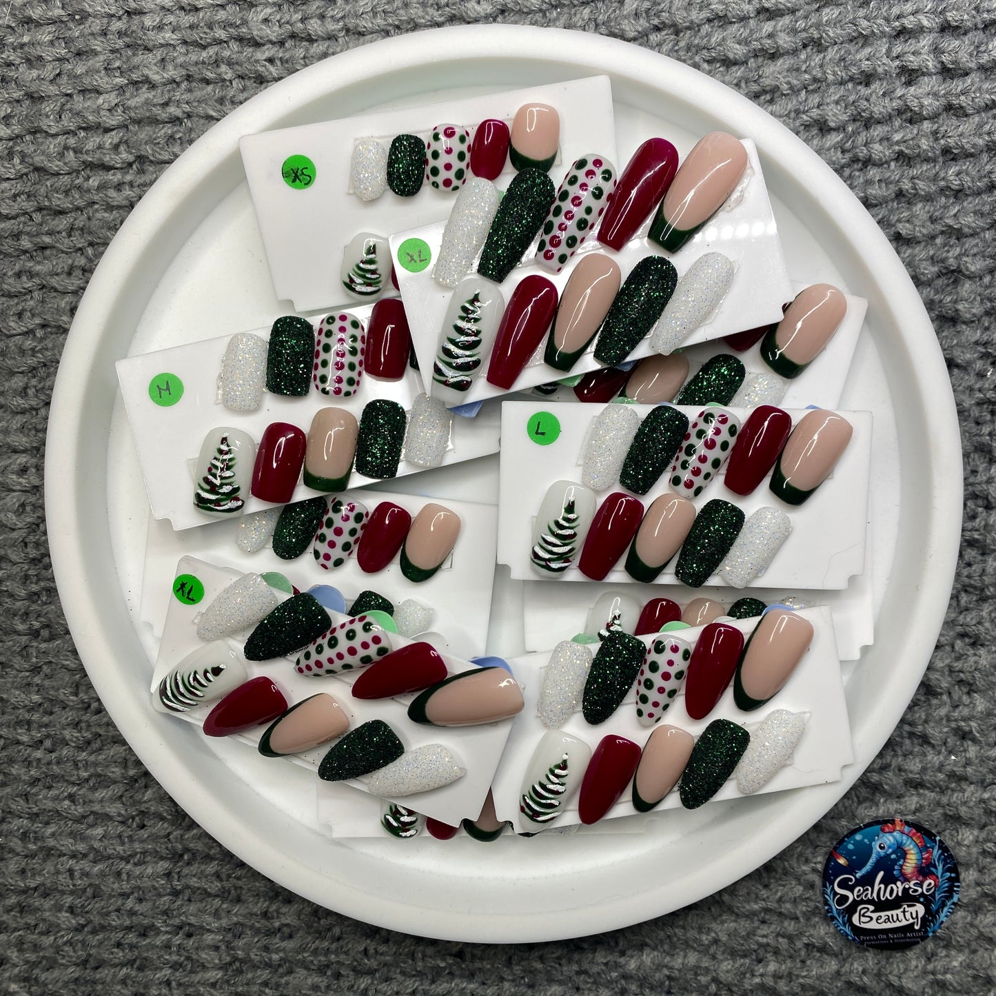 HAPPY HOLIDAYS | O' Christmas Tree