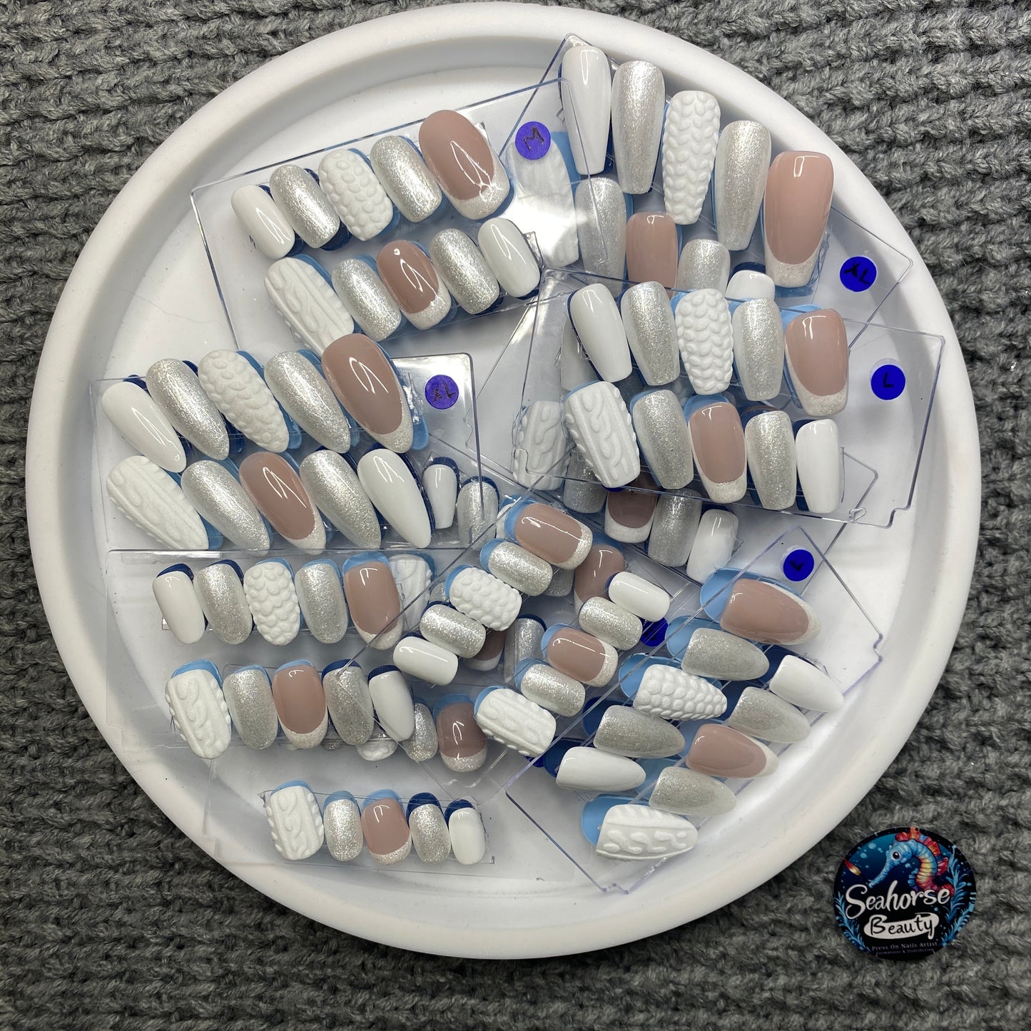 HAPPY HOLIDAYS | White Christmas