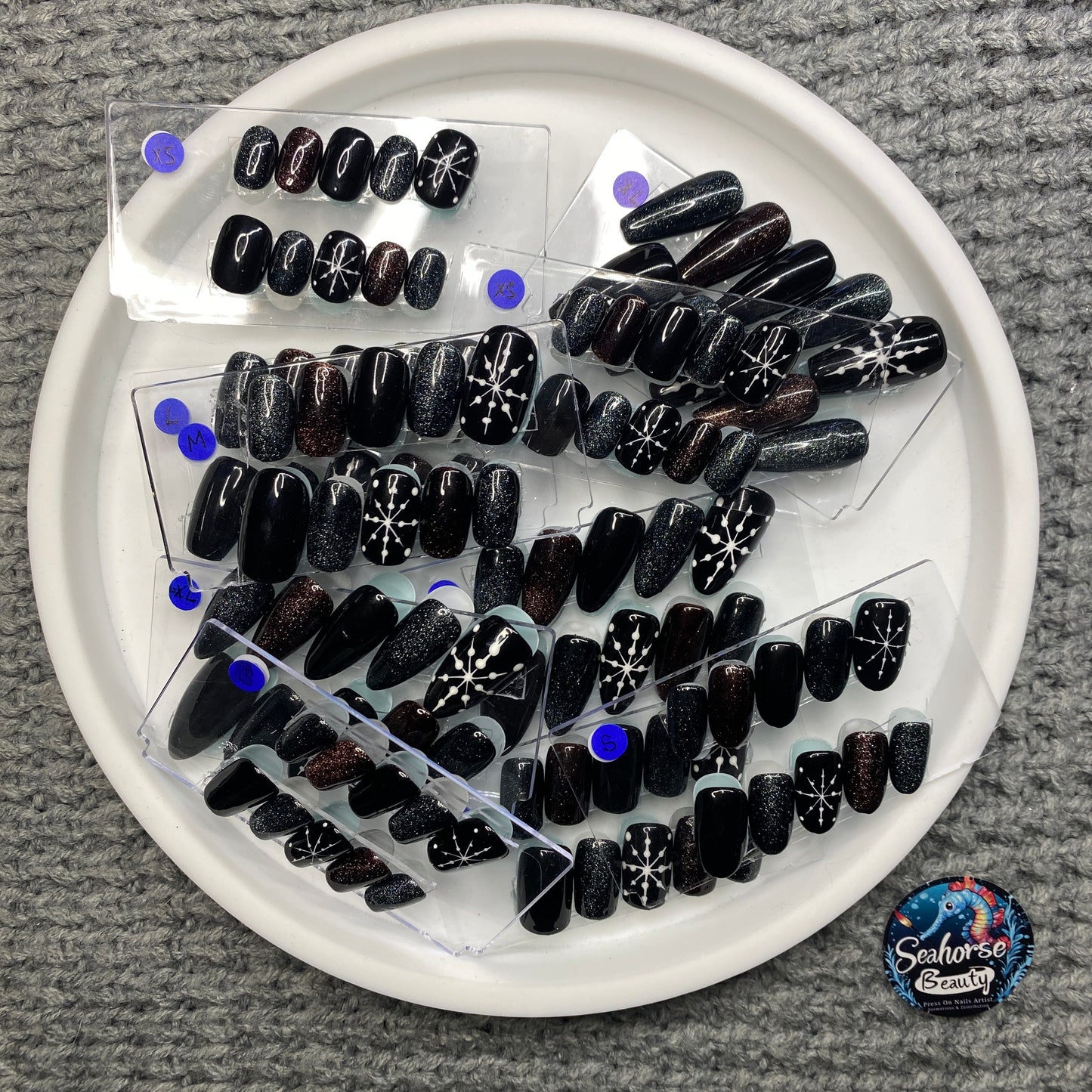 HAPPY HOLIDAYS | Silent Night