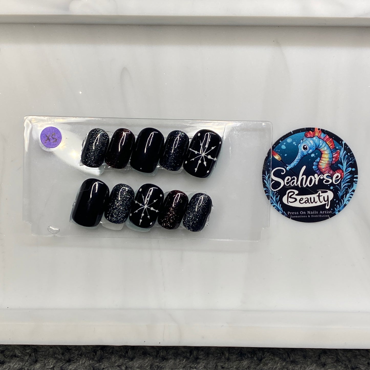 HAPPY HOLIDAYS | Silent Night