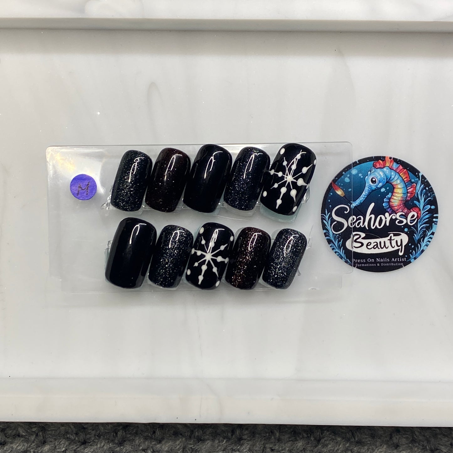 HAPPY HOLIDAYS | Silent Night