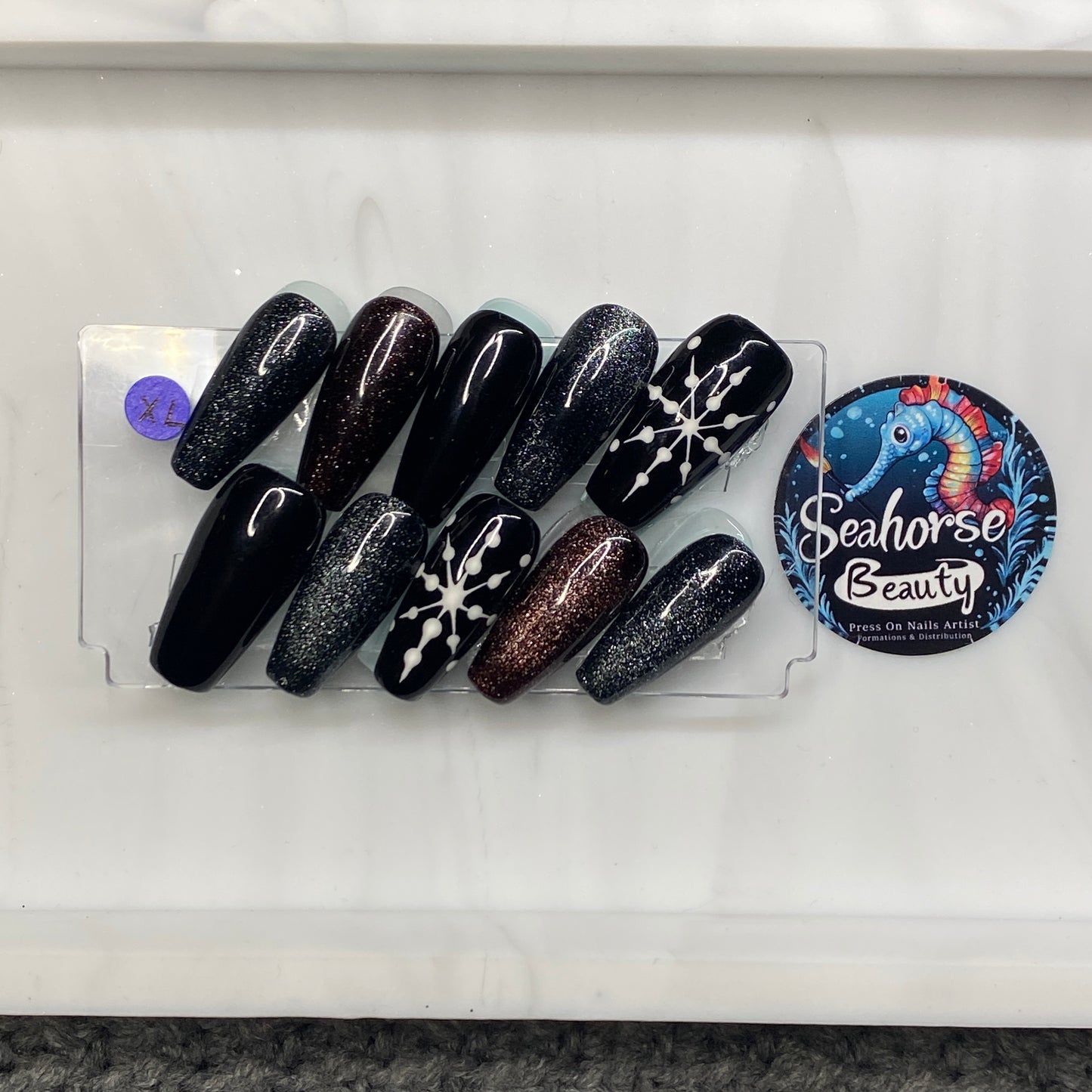 HAPPY HOLIDAYS | Silent Night