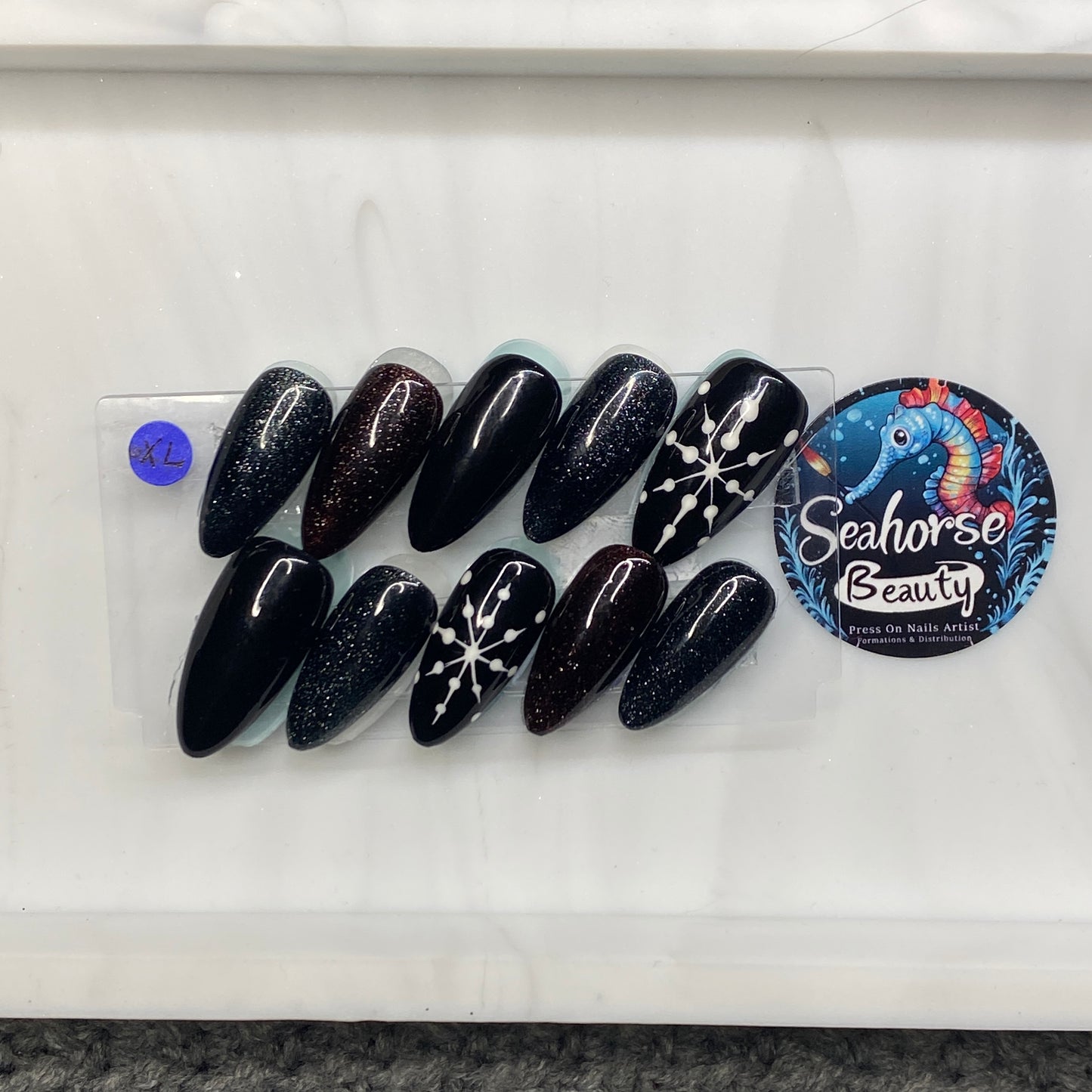 HAPPY HOLIDAYS | Silent Night