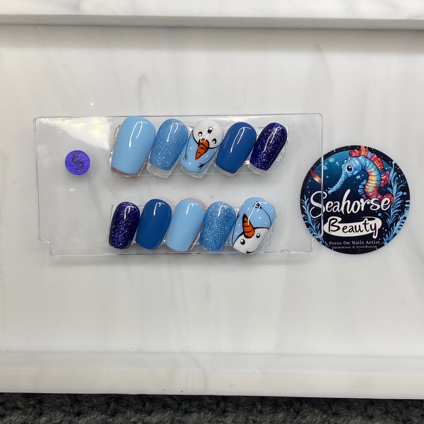 HAPPY HOLIDAYS | Frosty the Snowman