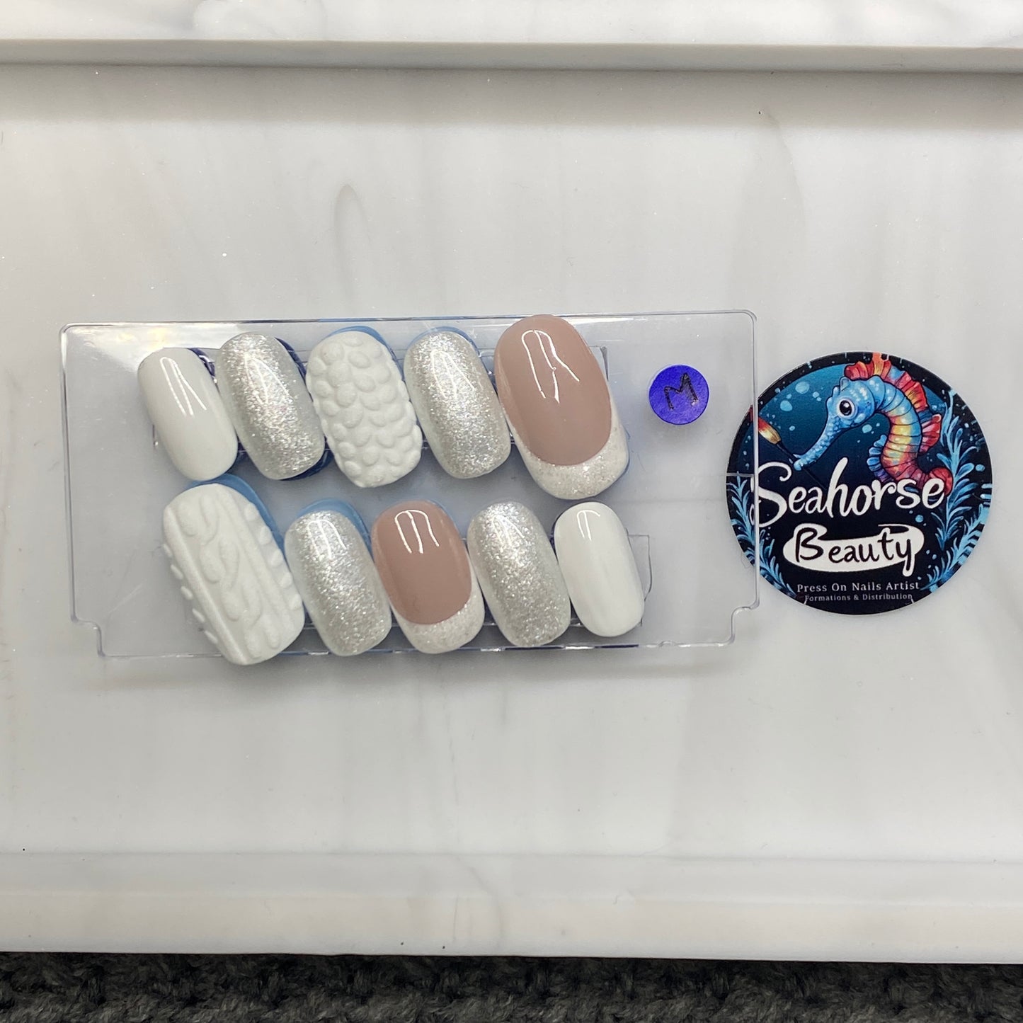 HAPPY HOLIDAYS | White Christmas