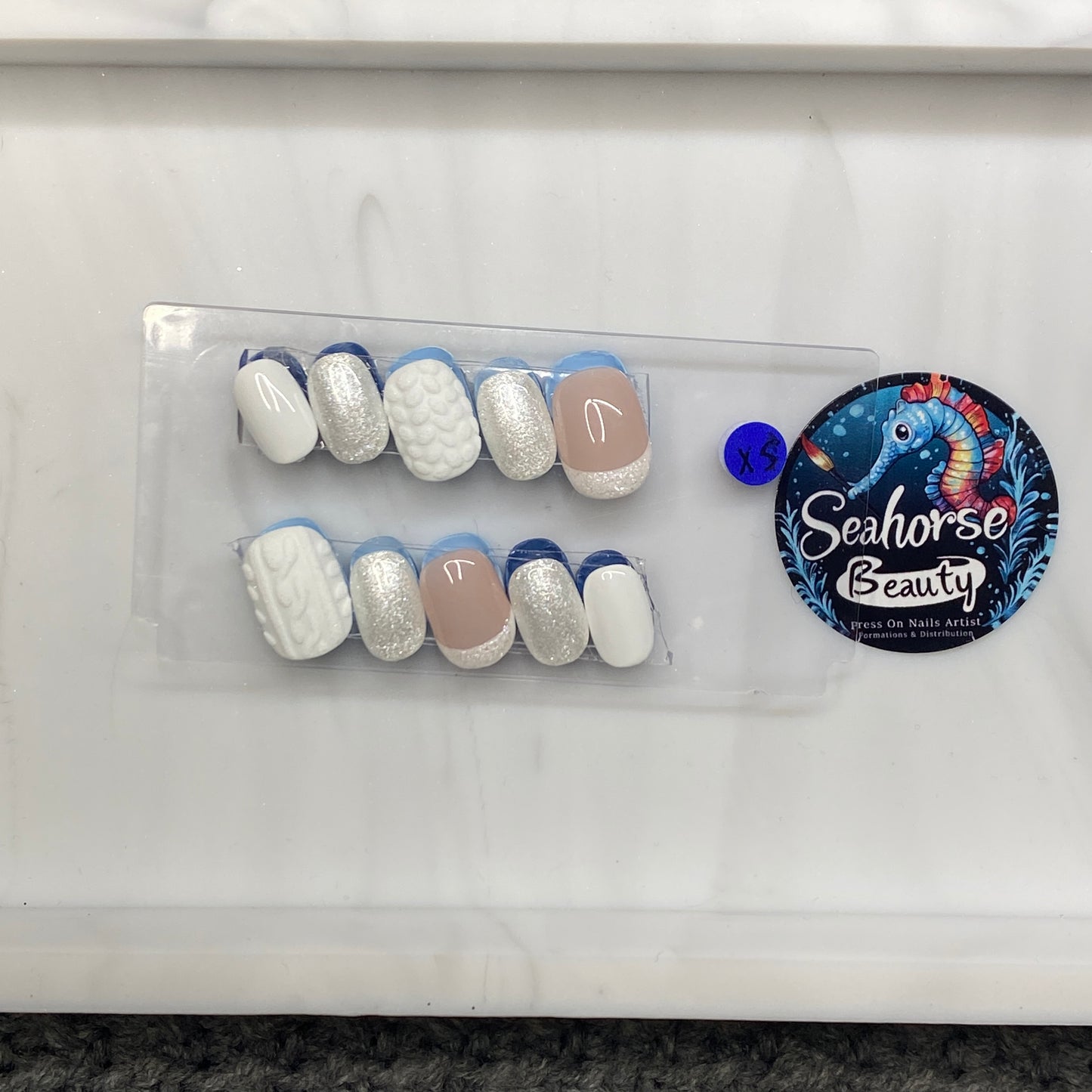 HAPPY HOLIDAYS | White Christmas