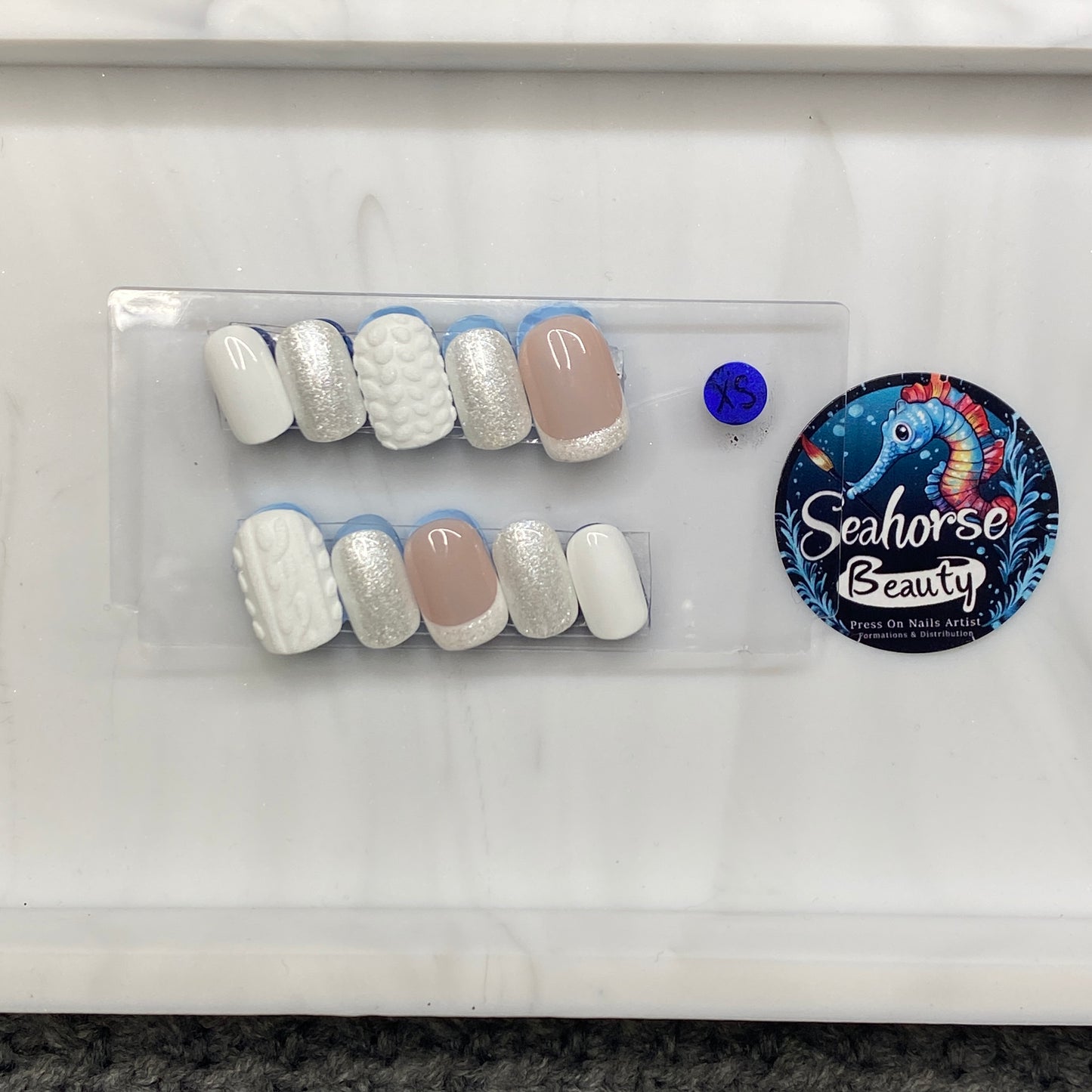 HAPPY HOLIDAYS | White Christmas