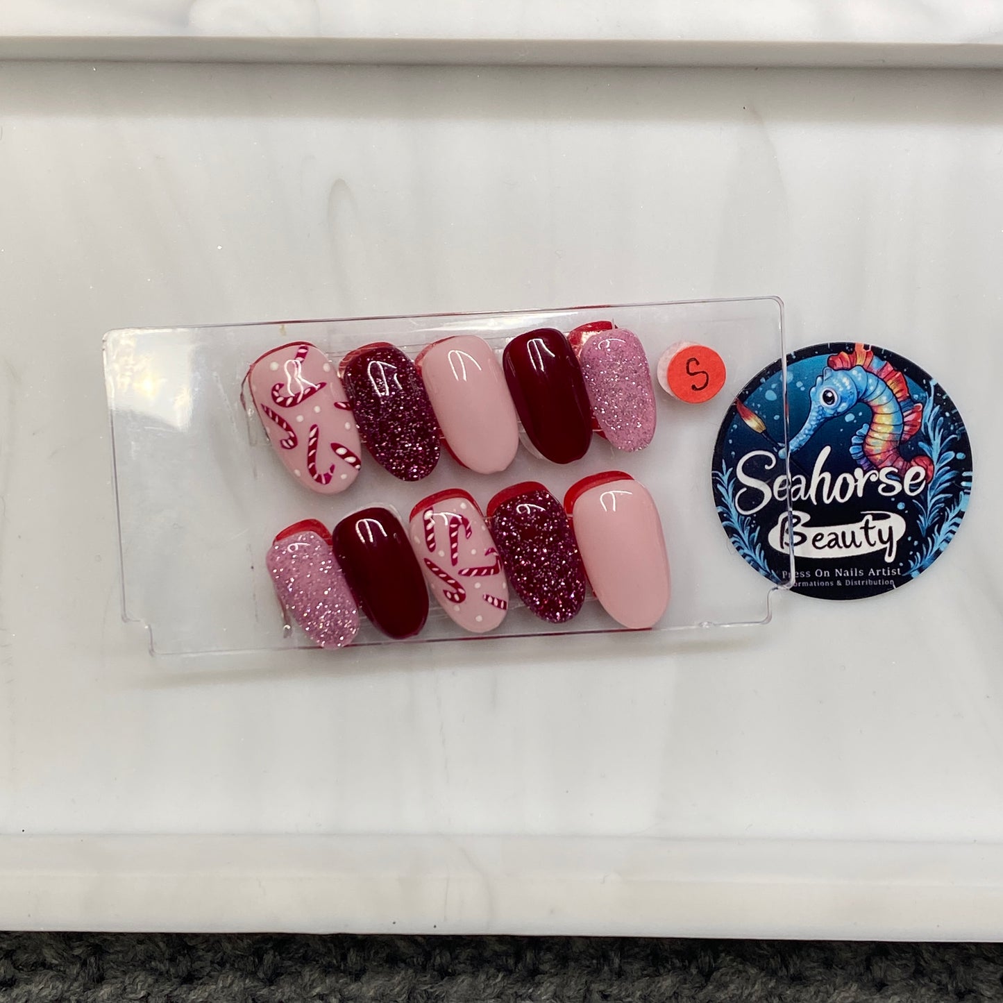 HAPPY HOLIDAYS | Candy Cane Lane