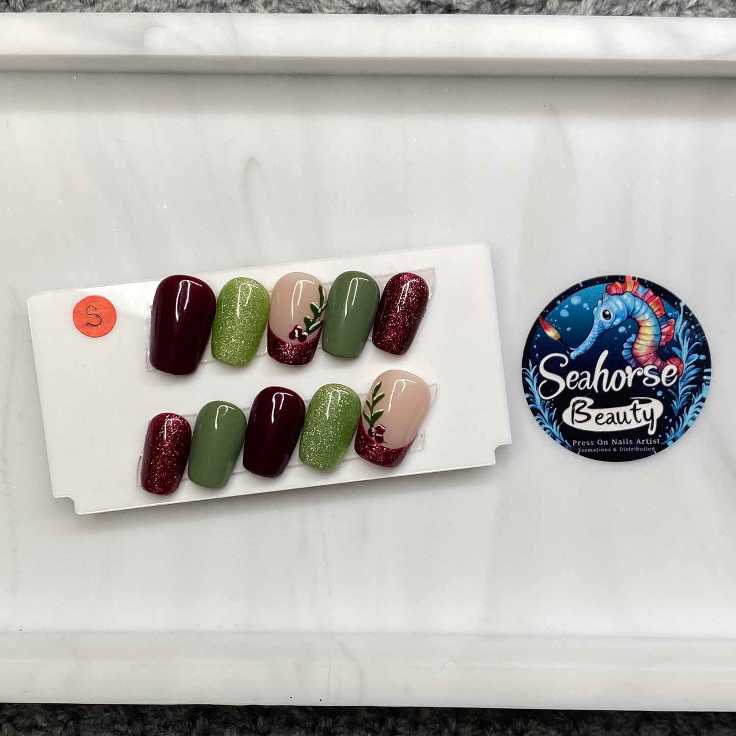 HAPPY HOLIDAYS | Under the Mistletoe