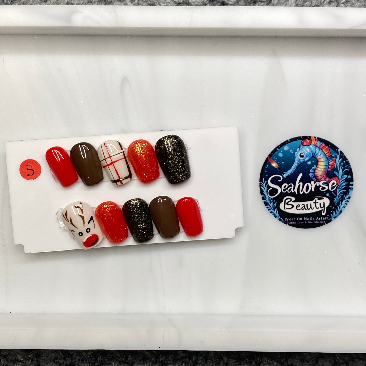 HAPPY HOLIDAYS | Rudolph the Red-Nosed Reindeer