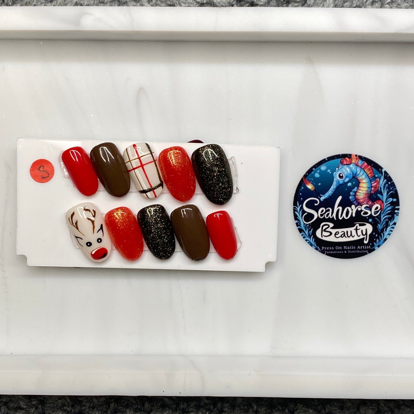 HAPPY HOLIDAYS | Rudolph the Red-Nosed Reindeer