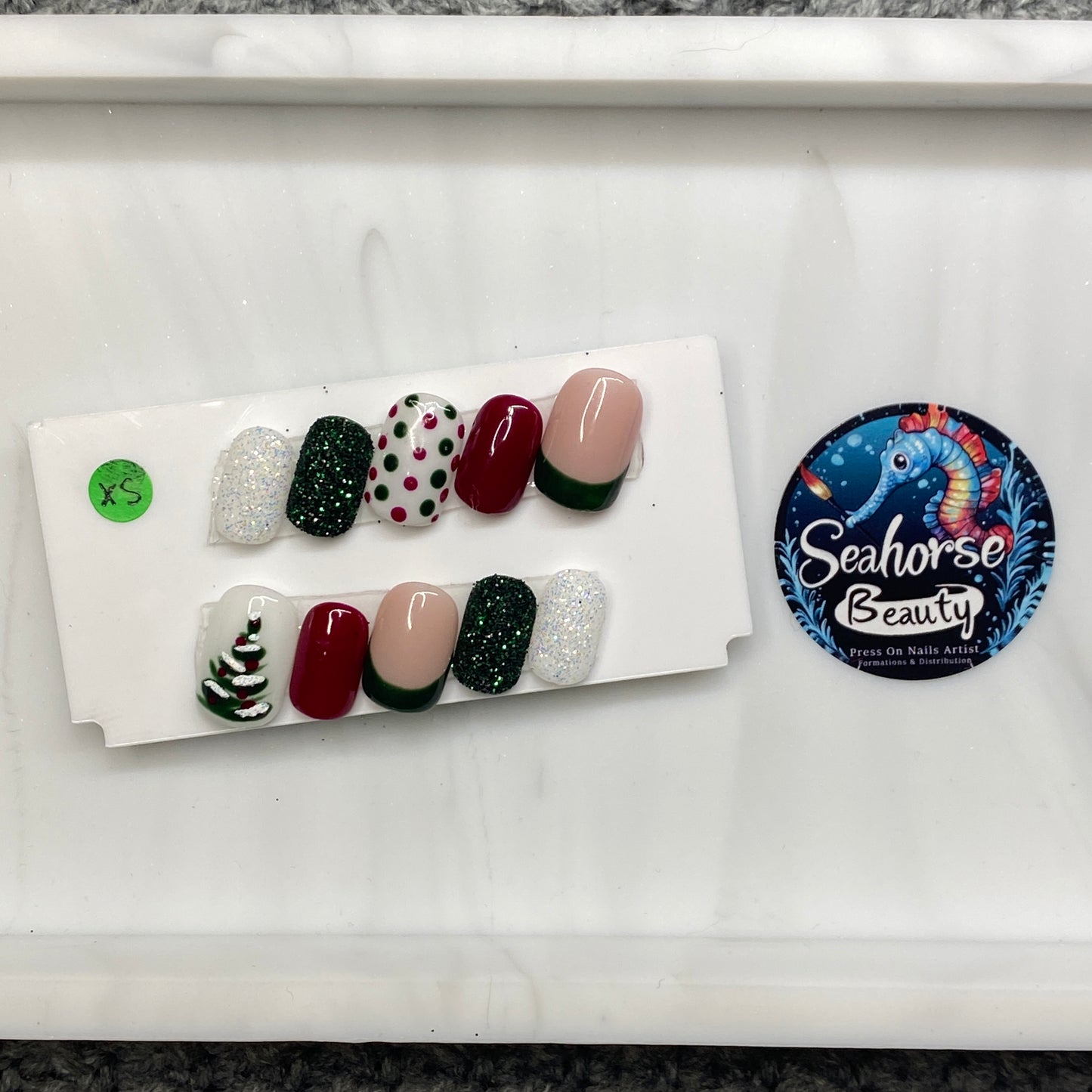 HAPPY HOLIDAYS | O' Christmas Tree