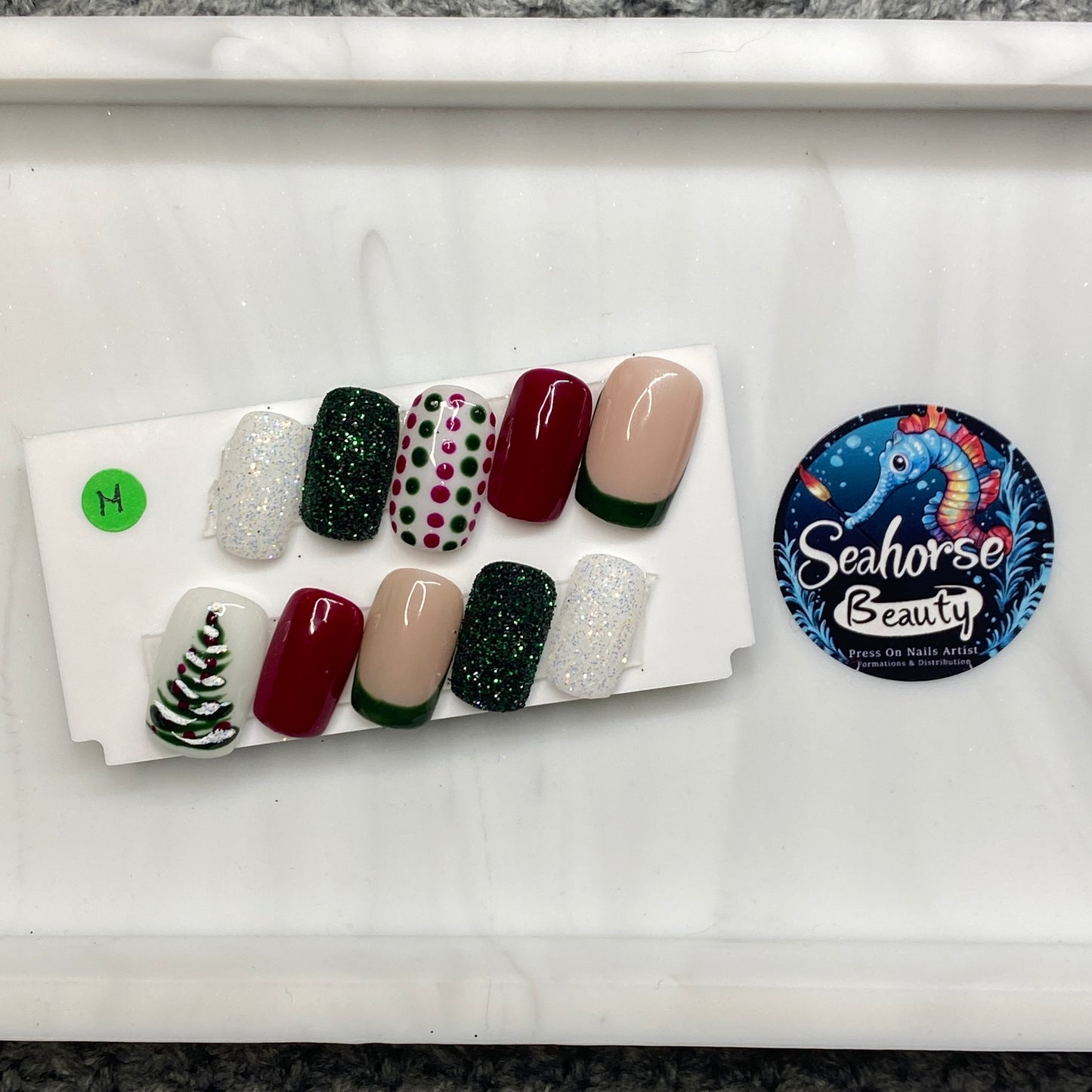 HAPPY HOLIDAYS | O' Christmas Tree