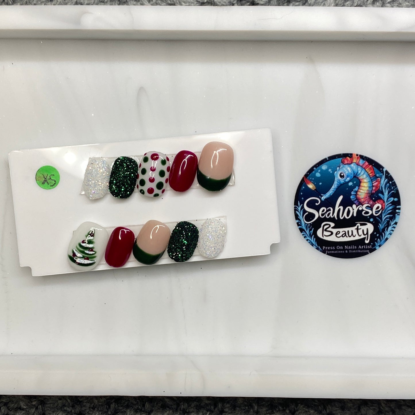 HAPPY HOLIDAYS | O' Christmas Tree