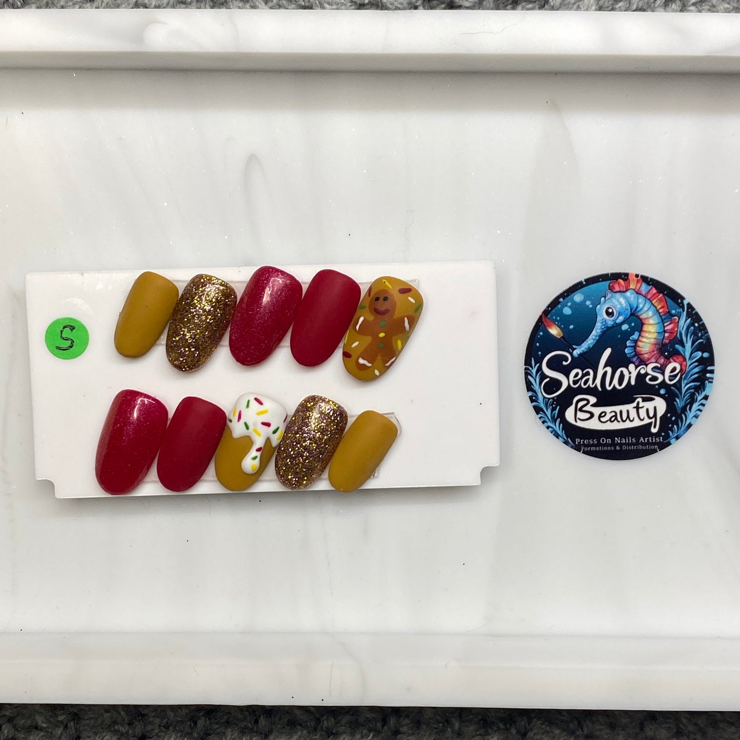 HAPPY HOLIDAYS | The Gingerbread Man