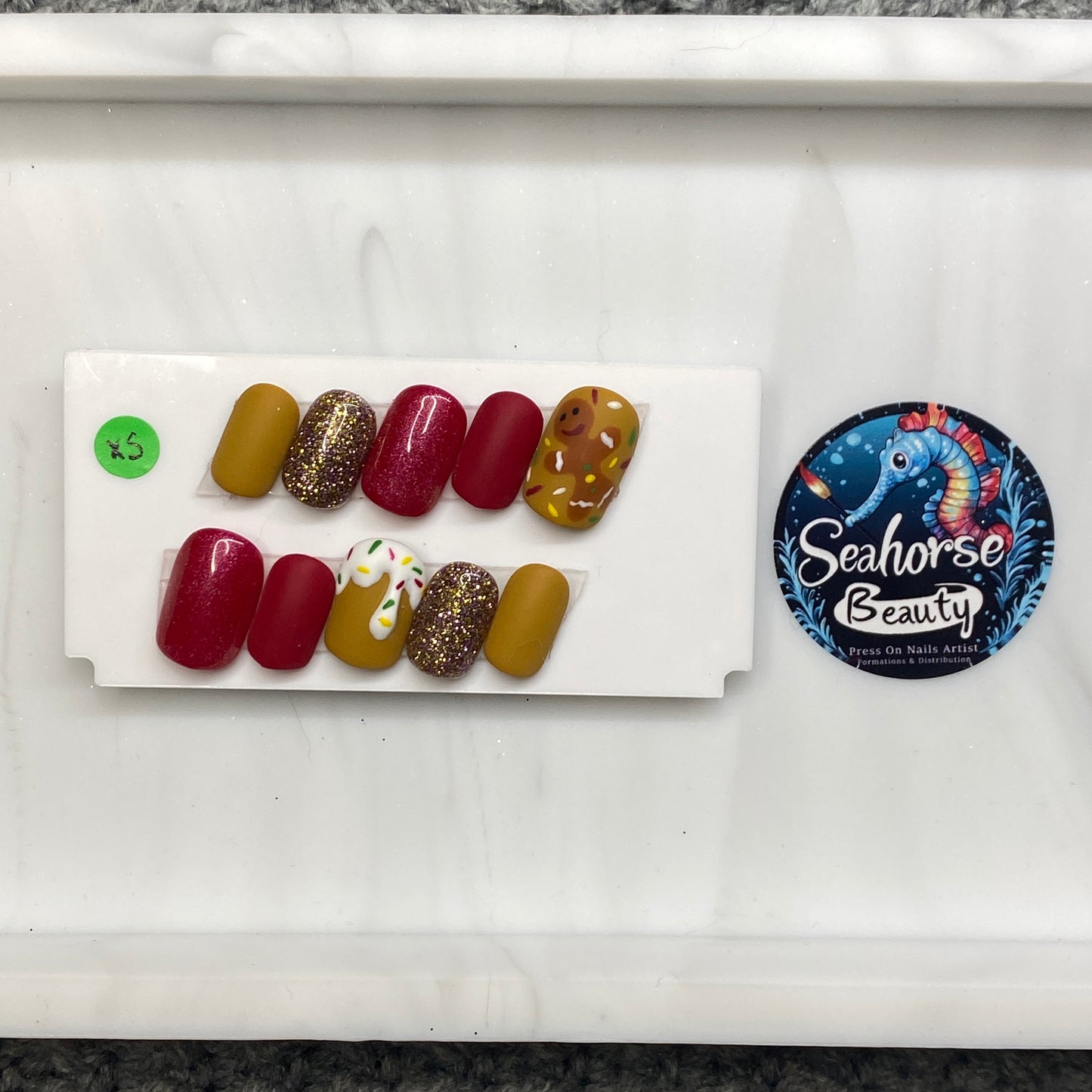 HAPPY HOLIDAYS | The Gingerbread Man